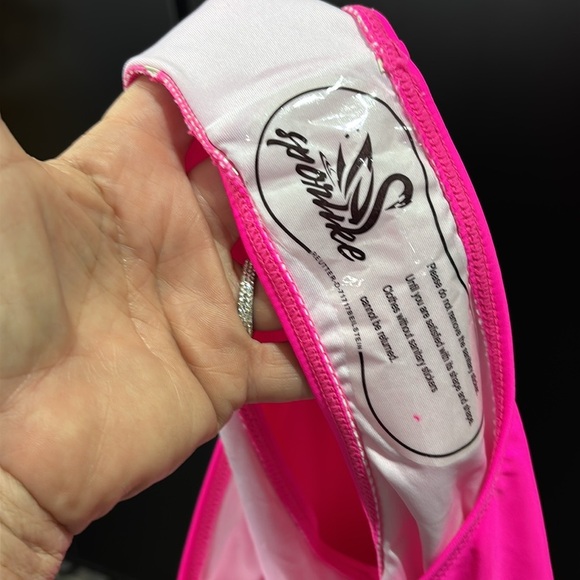 Sporlike High Waisted,V-cut gold trim ruffle top, tie knot/bow bottoms,padded - Picture 12 of 14